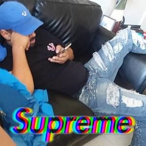 Meet your Posher, Dennis